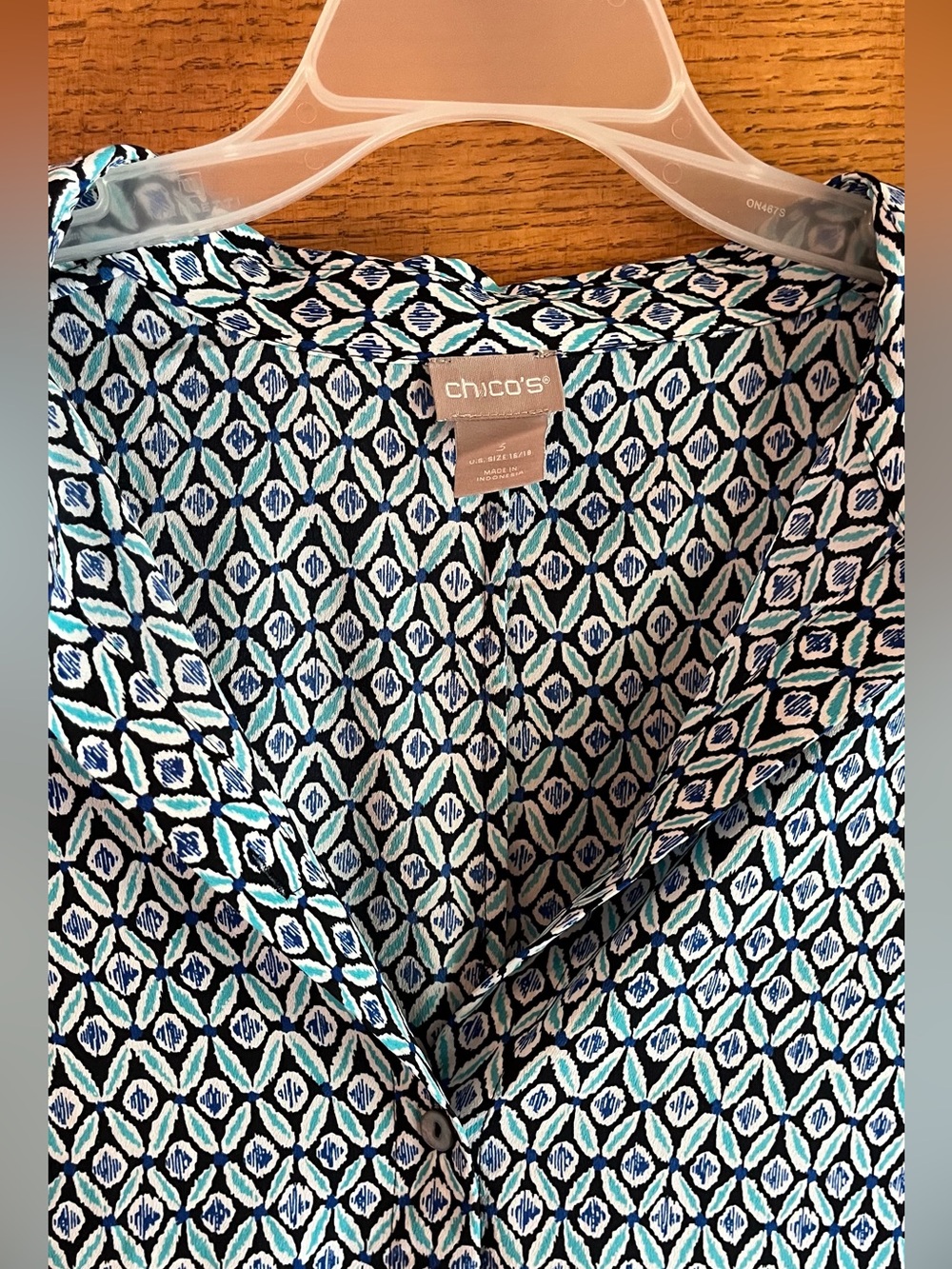 Chico's Navy and Aqua Geometric Button-Down Shirt Size 3 (2 XL) 3/4 Sleeves